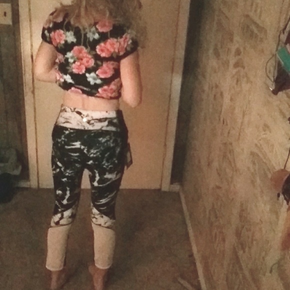 Yoga pants - Picture 4 of 4